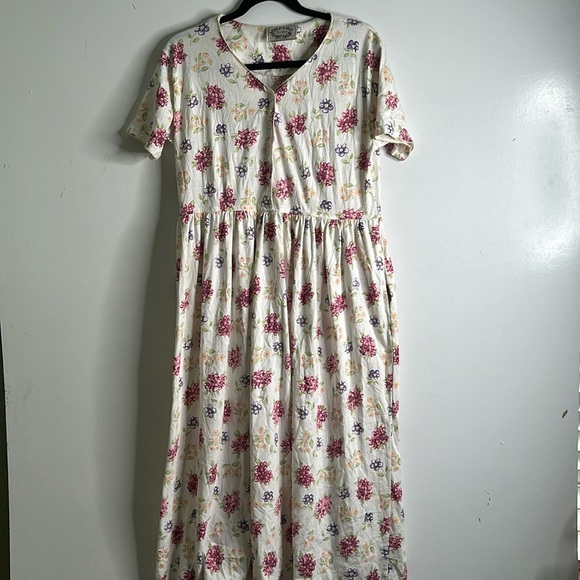 Erica vantage floral midi dress side pockets quarter button size M ivory red - Picture 3 of 9